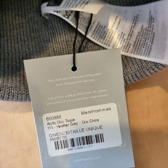 Canada Goose Artic Disc Toque - Picture 3 of 3